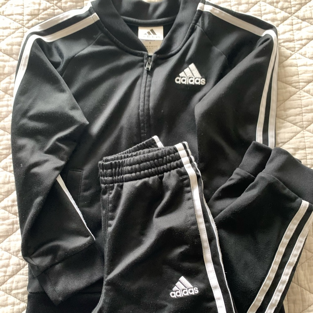 Boys Adidas Jogger set